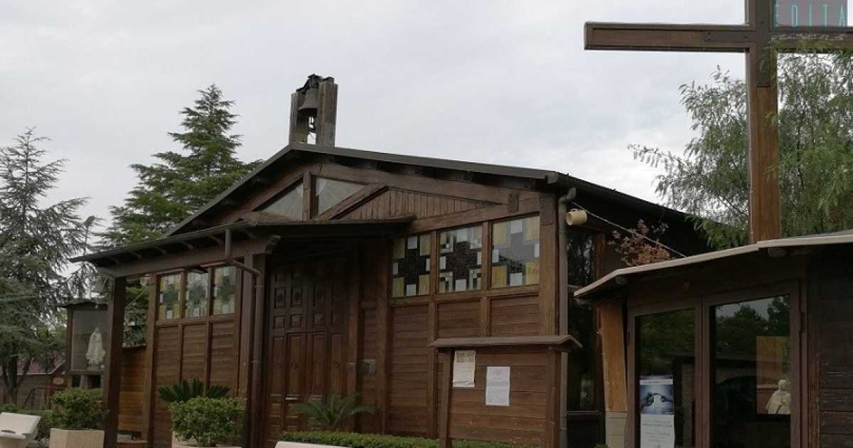 Auto bruciate, preti che spariscono: � mistero a Triggiano. Ma la Chiesa tace